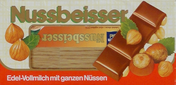 Nussbeisser male edel vollmilch mit ganzen nussen 1.jpg